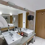 Falo Otel Voskopojë